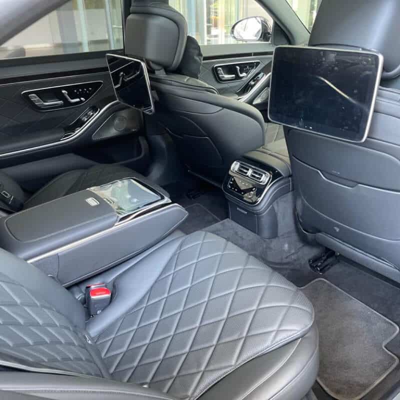Interior Mercedes Benz S450 - Sprinter Car Rental Jakarta