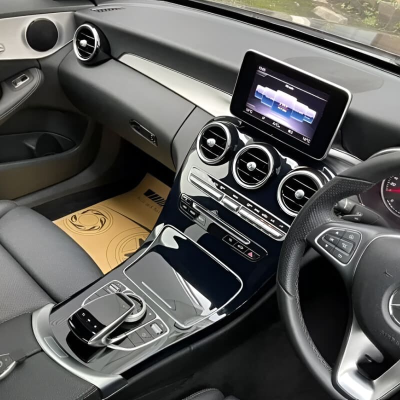 Sewa Mercedes Benz C200 Jakarta