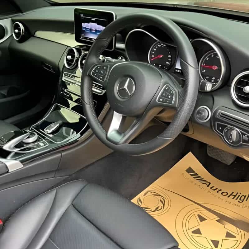 Interior Mercedes Benz C200 - Sprinter Car Rental Jakarta