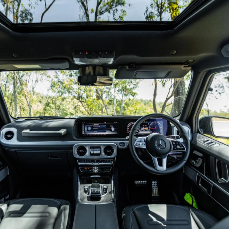 Interior Mercedes Benz G Class - Sprinter Car Rental Jakarta