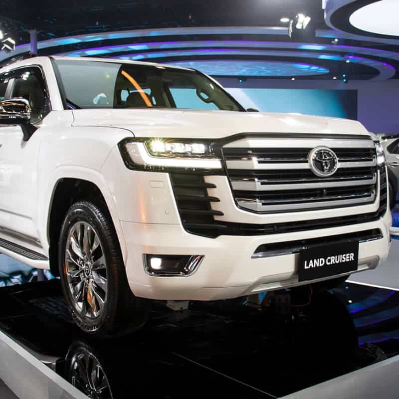 Sewa Toyota Land Cruiser Jakarta