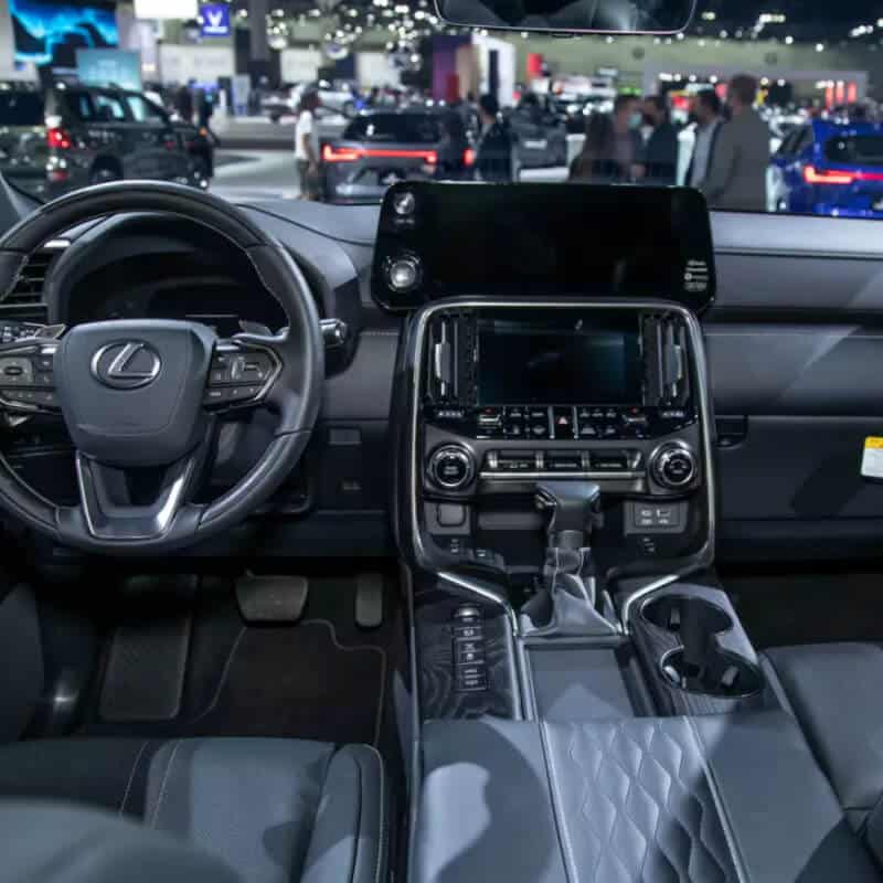 Sewa Lexus LX 600 Jakarta