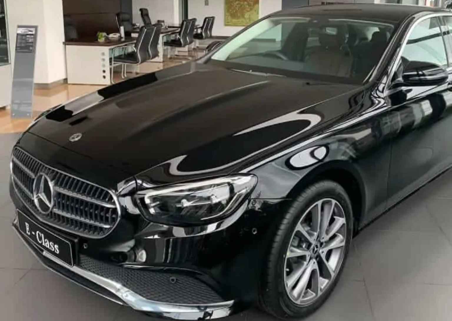 Sewa Mobil Mewah Jakarta